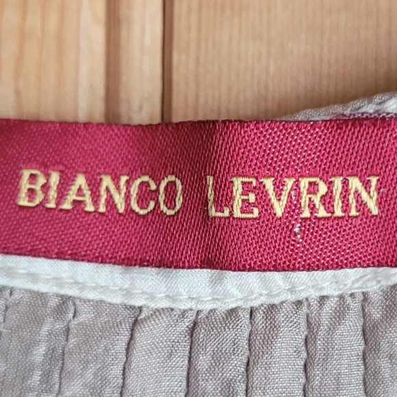 Bianco Levrin 100% Silk Beige Tunic - Picture 4 of 8
